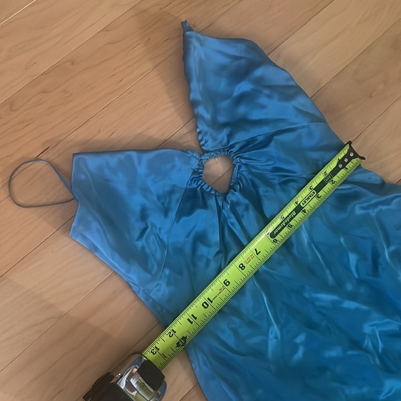 Unworn reformation Antoni dress - Picture 4 of 6